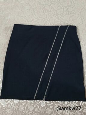 G by Guess Black Stretchy Mini Skirt w/ Double Silver Zippers Size Large